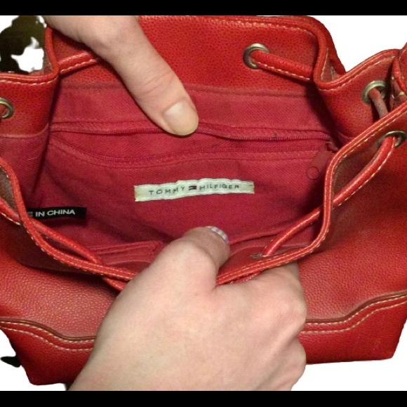 Vintage Red Leather Tommy Hilfiger Side Strap Crossbody small Purse / Bag - Picture 4 of 5